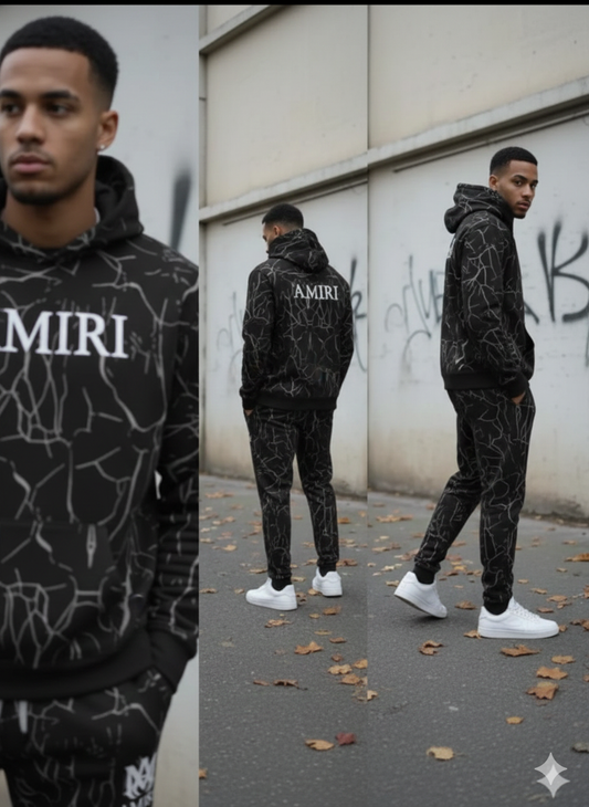 Warm & Stylish Fleece Tracksuit – Perfect for Cold Weather