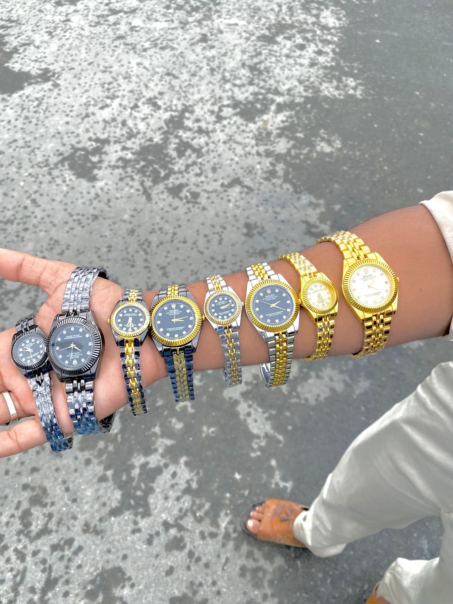 Luxury Couple Wrist Watch Set – Elegant His & Her Matching Timepieces